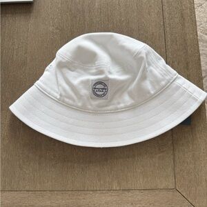 Abercrombie Kids White Bucket Hat